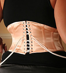 Corset serre-taille fétichiste